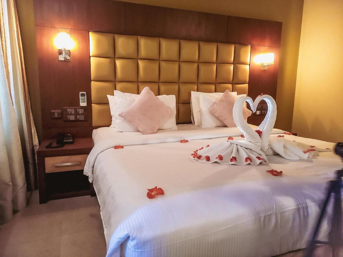 The Wave Lakeview Resort & Spa Wayanad Extérieur photo